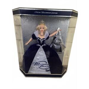 BARBIE 2000 MILLENNIUM PRINCESS - Special Edition Sealed Unopened